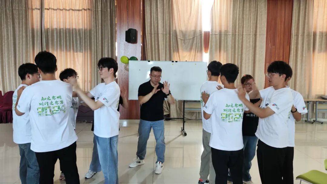 <p>知之愈明</p>
<p>则行之愈第知之愈明</p>
<p>则行之愈多</p>
