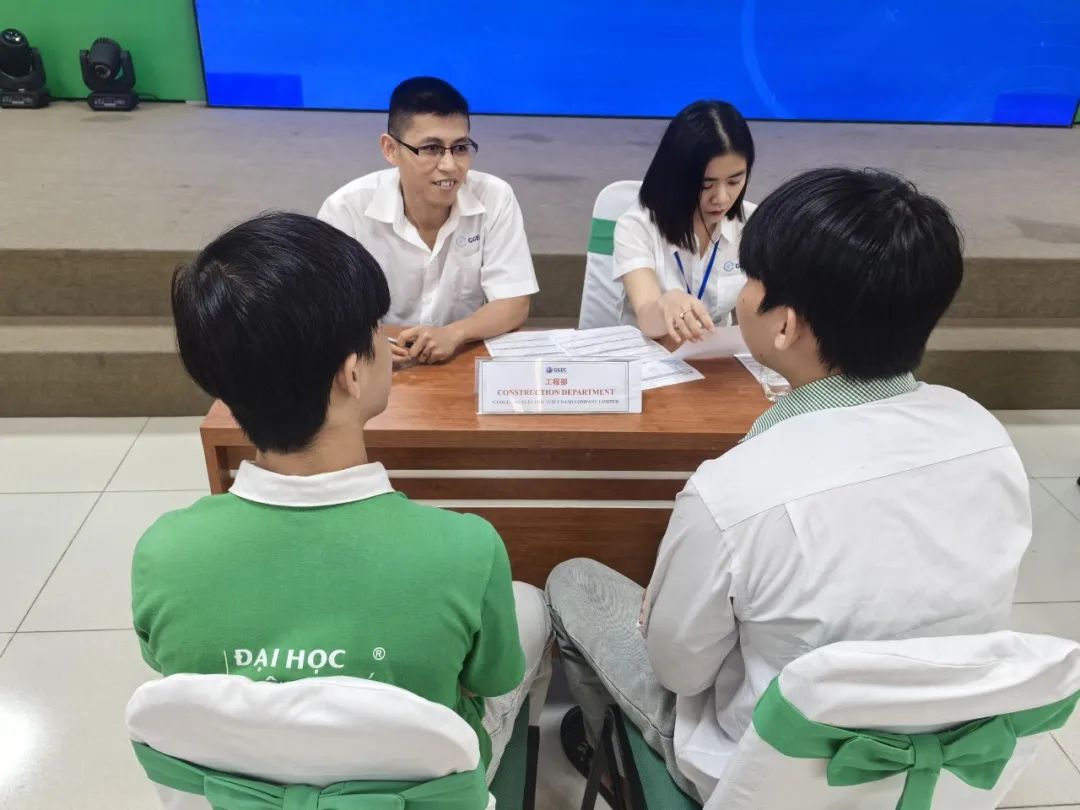 <p>CONSTREXINPEPARTMEET</p>
<p>CH”OEENOETEONOROE</p>
<p>DAIHQC</p>