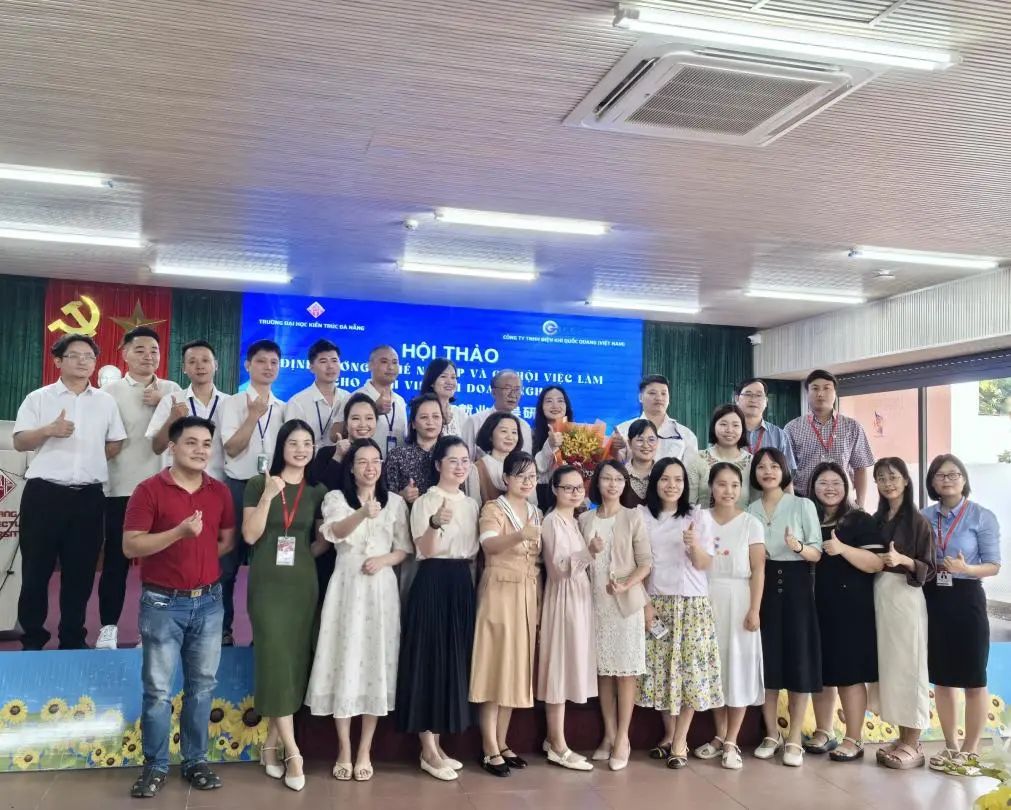 <p>ODINHOONGHOL ThAODOEN PVAYO VIECLAMGIP</p>
<p>好</p>